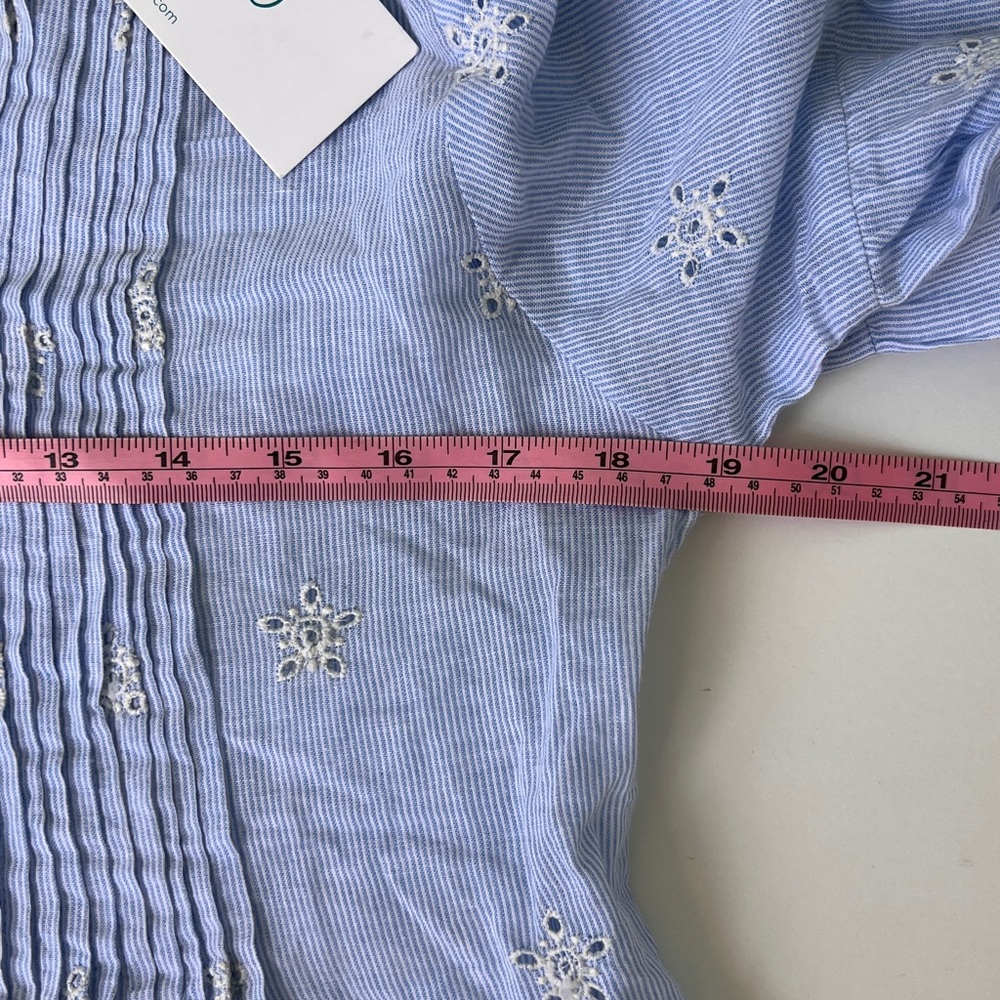 NWT Anthropology Bell Sleeves Shirt by Kyla Seo Soft Eyeleted Cotton Sz Small - Picture 15 of 16